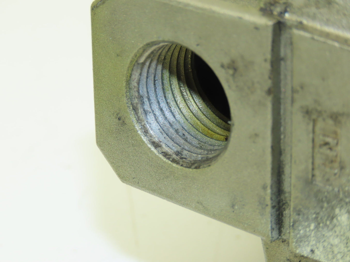 SMC AR40-N04-Z Regulator Filter Lubricator Assembly 1/2" NPT 125 psi Lot of 2