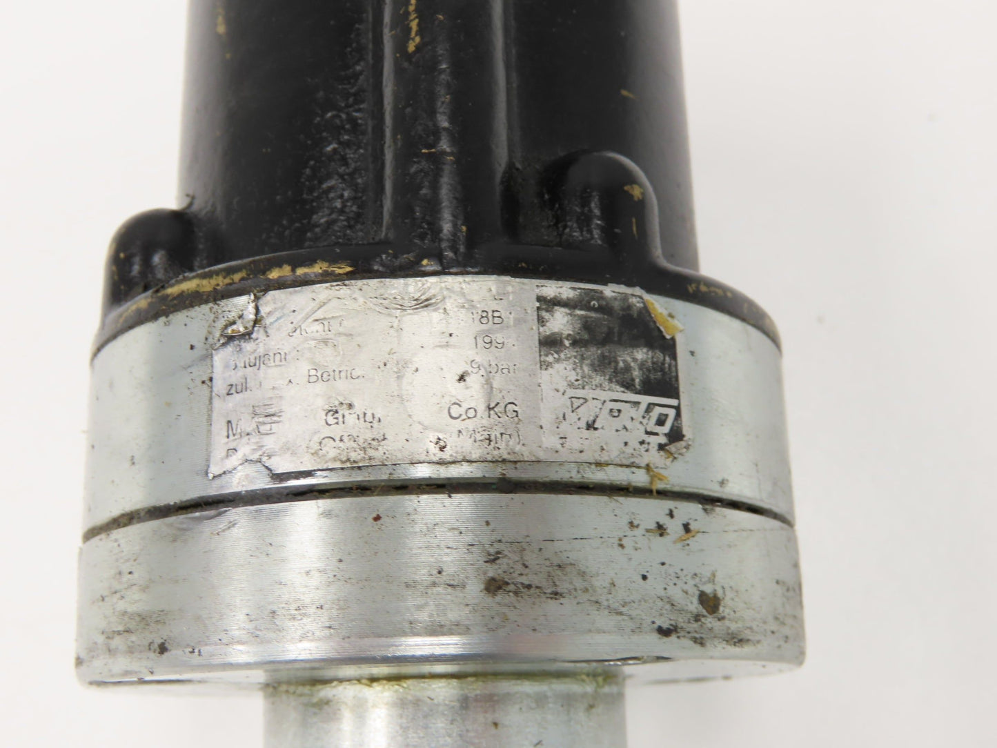 Mato 18B Pneumatic 55:1 Grease Pump 120Lb Drum 27" Tube