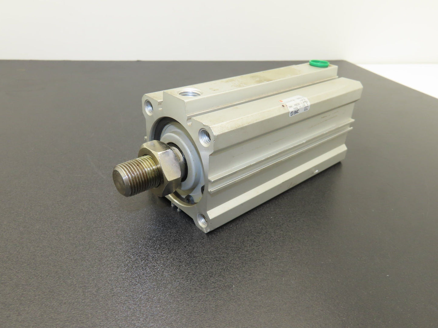 SMC CDQ2A50-100DCM Pneumatic Air Cylinder 50mm Bore 100mm Stroke 145psi