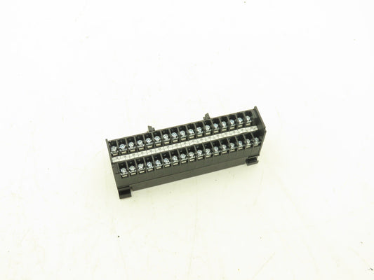 Keyence XC-T34B2 Screw Terminal Flat Cable Connector Conversion Block 125V