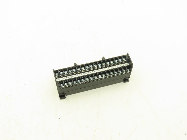 Keyence XC-T34B2 Screw Terminal Flat Cable Connector Conversion Block 125V