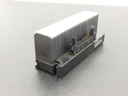 Keyence XC-T34B2 Screw Terminal Flat Cable Connector Conversion Block 125V