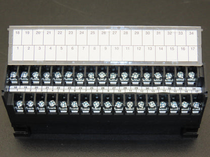 Keyence XC-T34B2 Screw Terminal Flat Cable Connector Conversion Block 125V