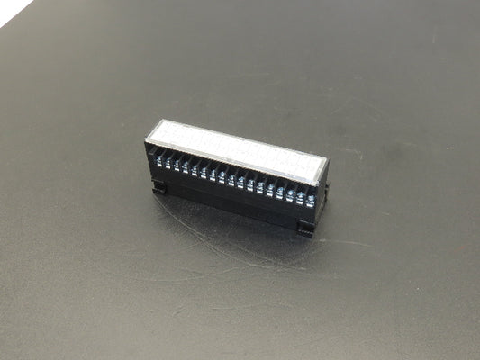 Keyence XC-T34B2 Screw Terminal Flat Cable Connector Conversion Block 125V