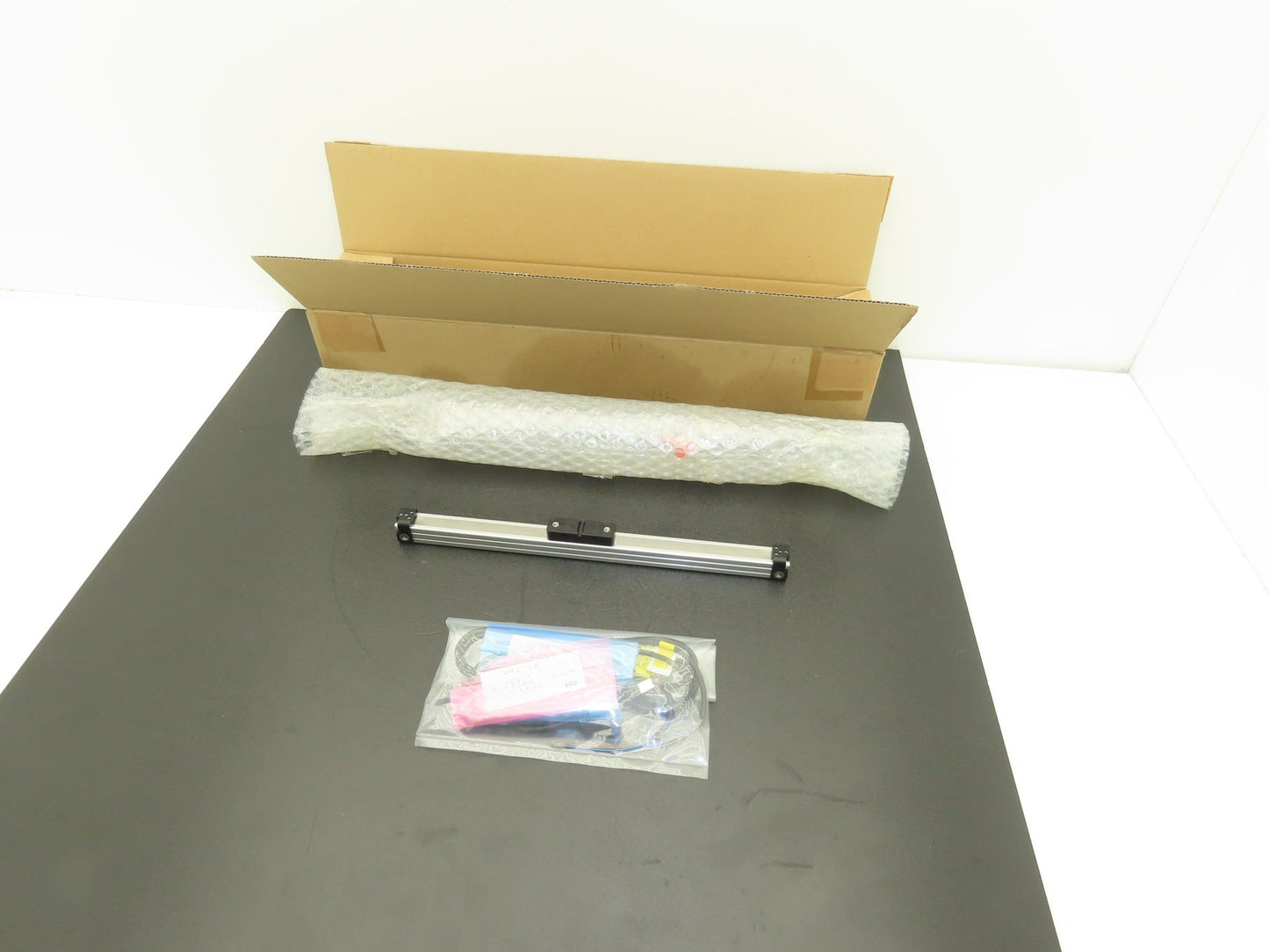 Koganei Rodless Pneumatic Air Cylinder Linear Actuator 10mm bore 200mm Stroke