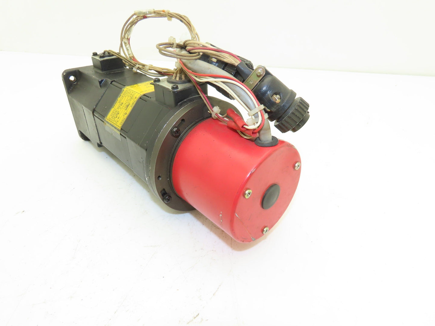Fanuc A06B-0522-B351 AC Servo Motor 0.5kW 90v 3Ph 2000RPM Encoder A8600321T131
