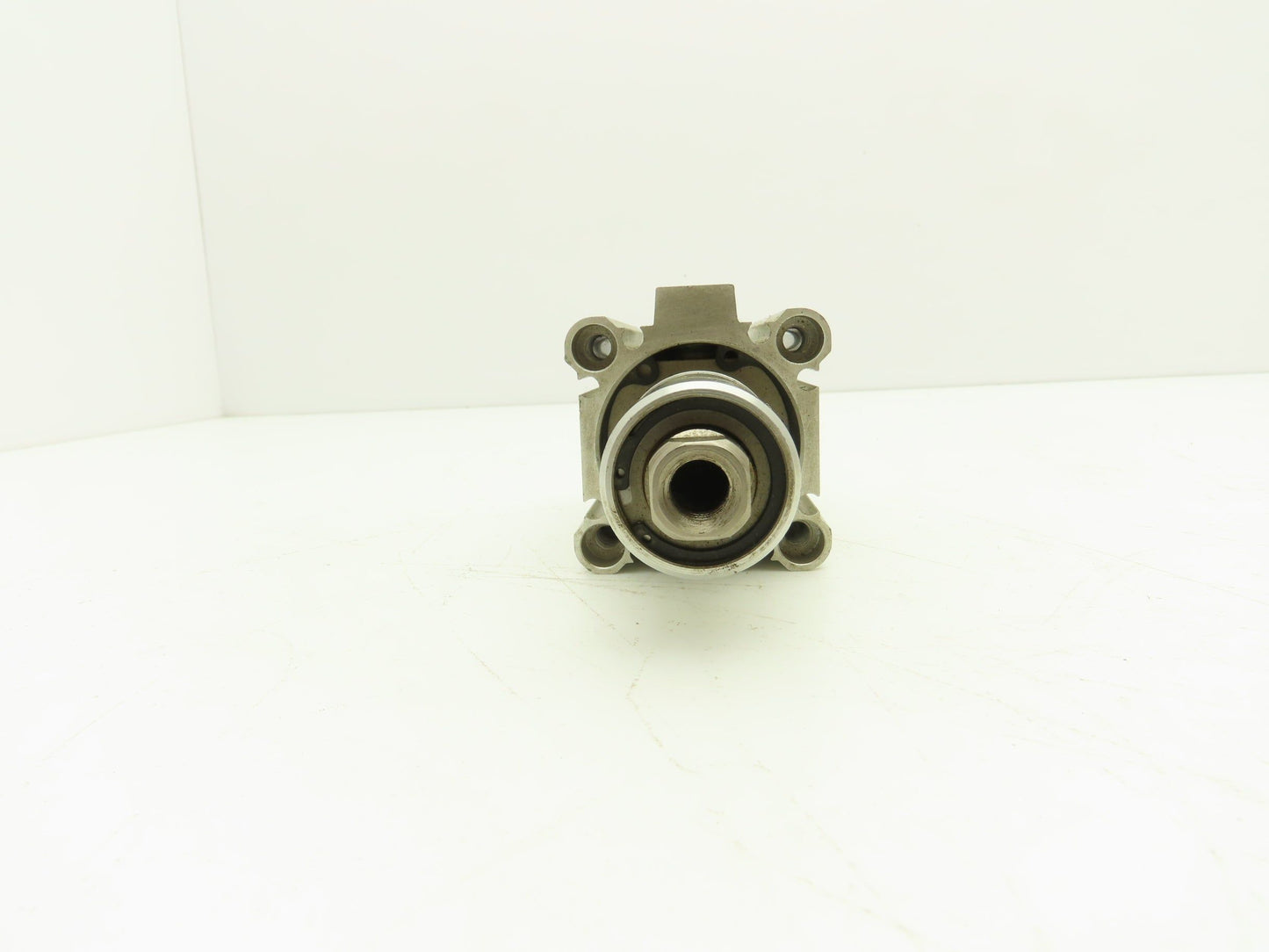 SMC MKB40-20RZ Pneumatic Rotary Clamp Cylinder 40mm Bore 20mm Stroke