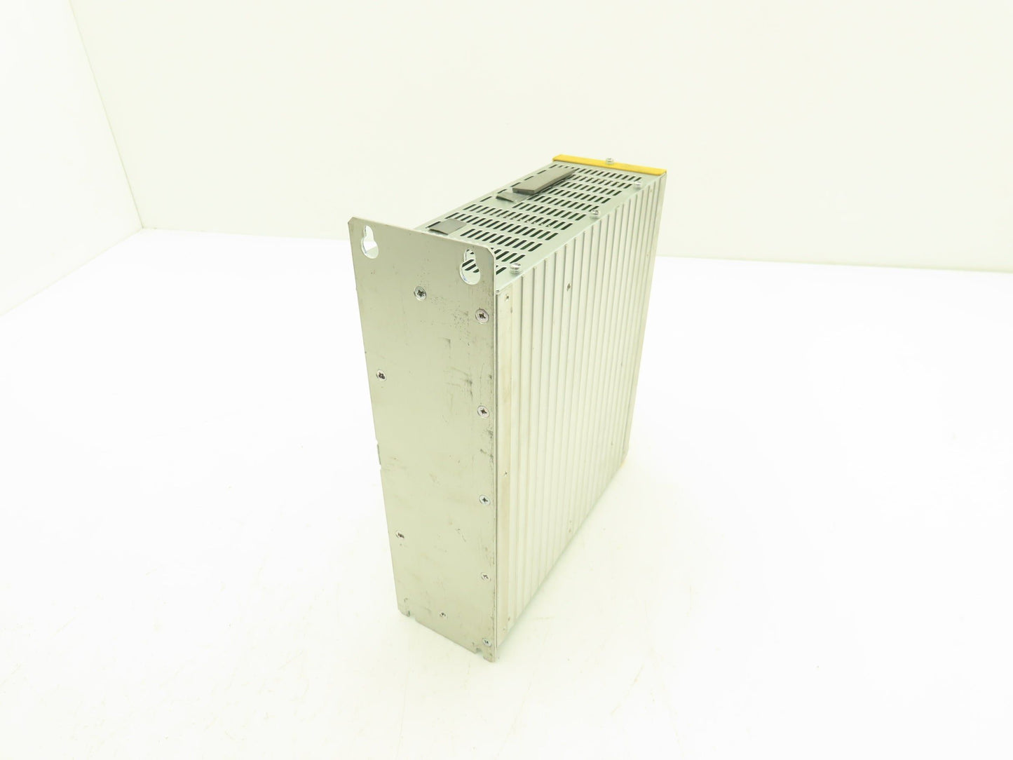 Estic ENRZ-AU40-10 Axis Control Unit Servo Drive 100W Out 1Ph 230VAC 2A In