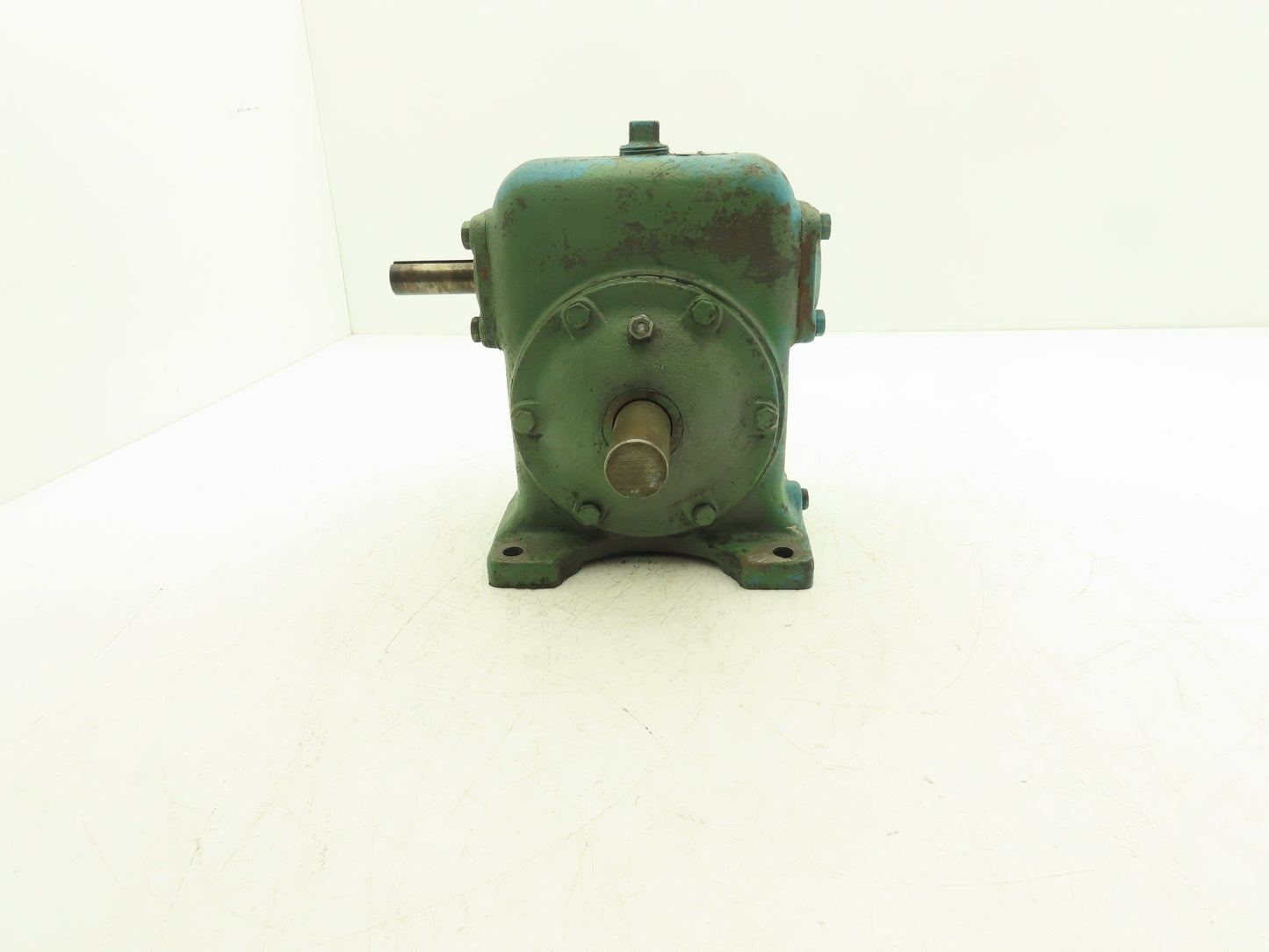 Sterling ST 2605 B Gearbox 5:1 Reducer 3.33Hp 350 RPM Dual Shaft Output