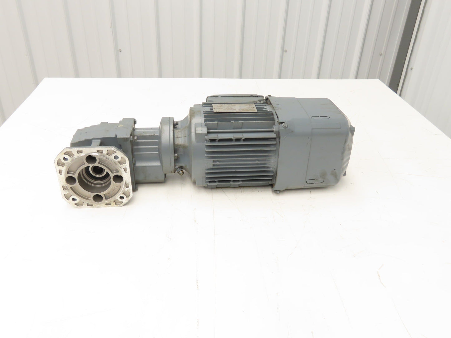 Sew Eurodrive WHF37 DRN90S4/BE2 Brake Gearmotor 1.1Kw 220/380V 1762/112rpm 15.67