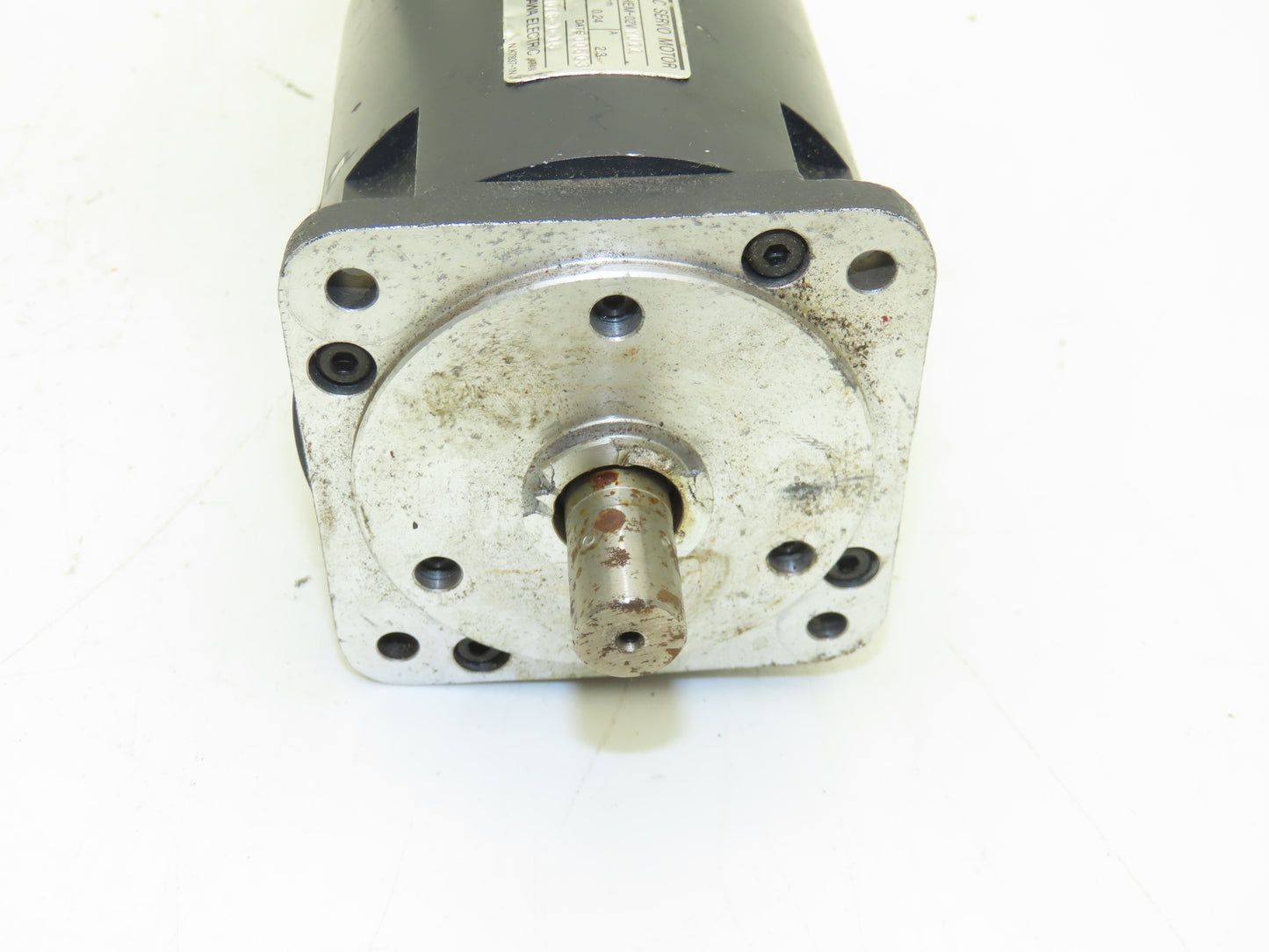 Yaskawa USAHEM-02VYU11 AC Servo Motor 200W 8000rpm With Encoder