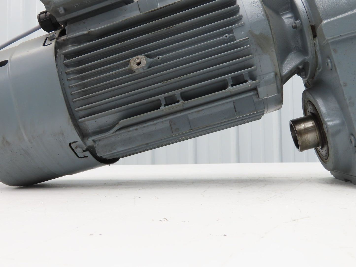 Sew Eurodrive FH47/GDRN100L4/BE5 Brake Gearmotor 2.2Kw 220/380V 102rpm 17.33:1