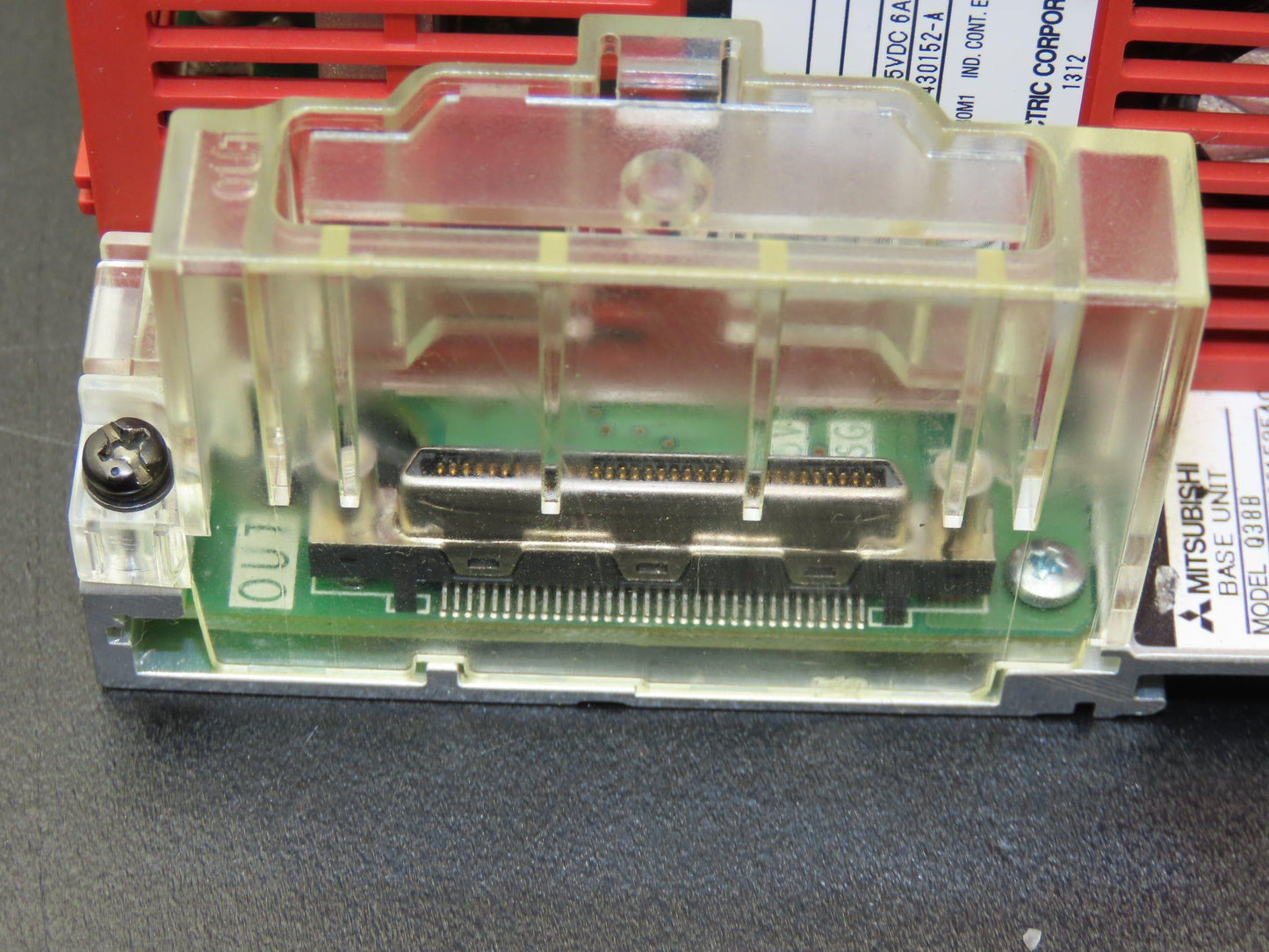 Mitsubishi Electric Q38B Melsec PLC Backplane Rack Power Supply Module 8 Slot