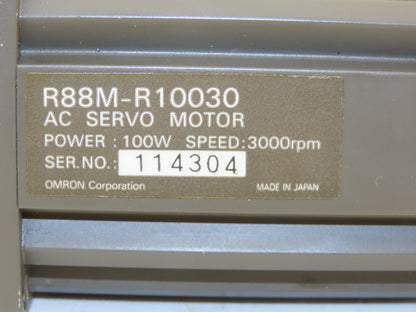 Omron R88M-R10030 AC Servo Motor 100W 3000 RPM 8mm Shaft