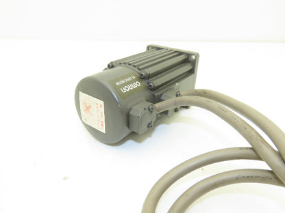 Omron R88M-R10030 AC Servo Motor 100W 3000 RPM 8mm Shaft