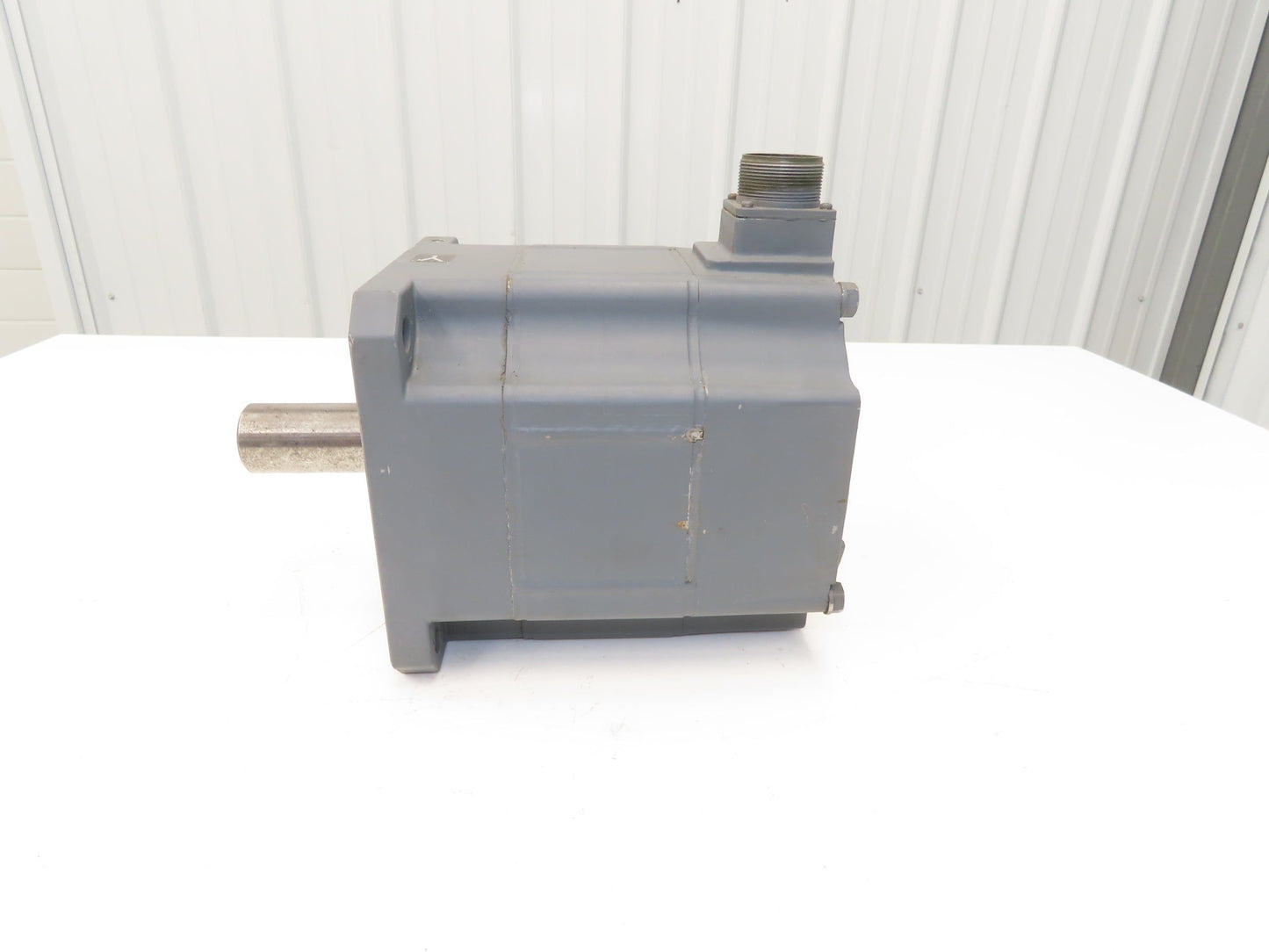 MITSUBISHI HA 100CS Z636837 AC Servo Permanent Magnet Motor No Encoder