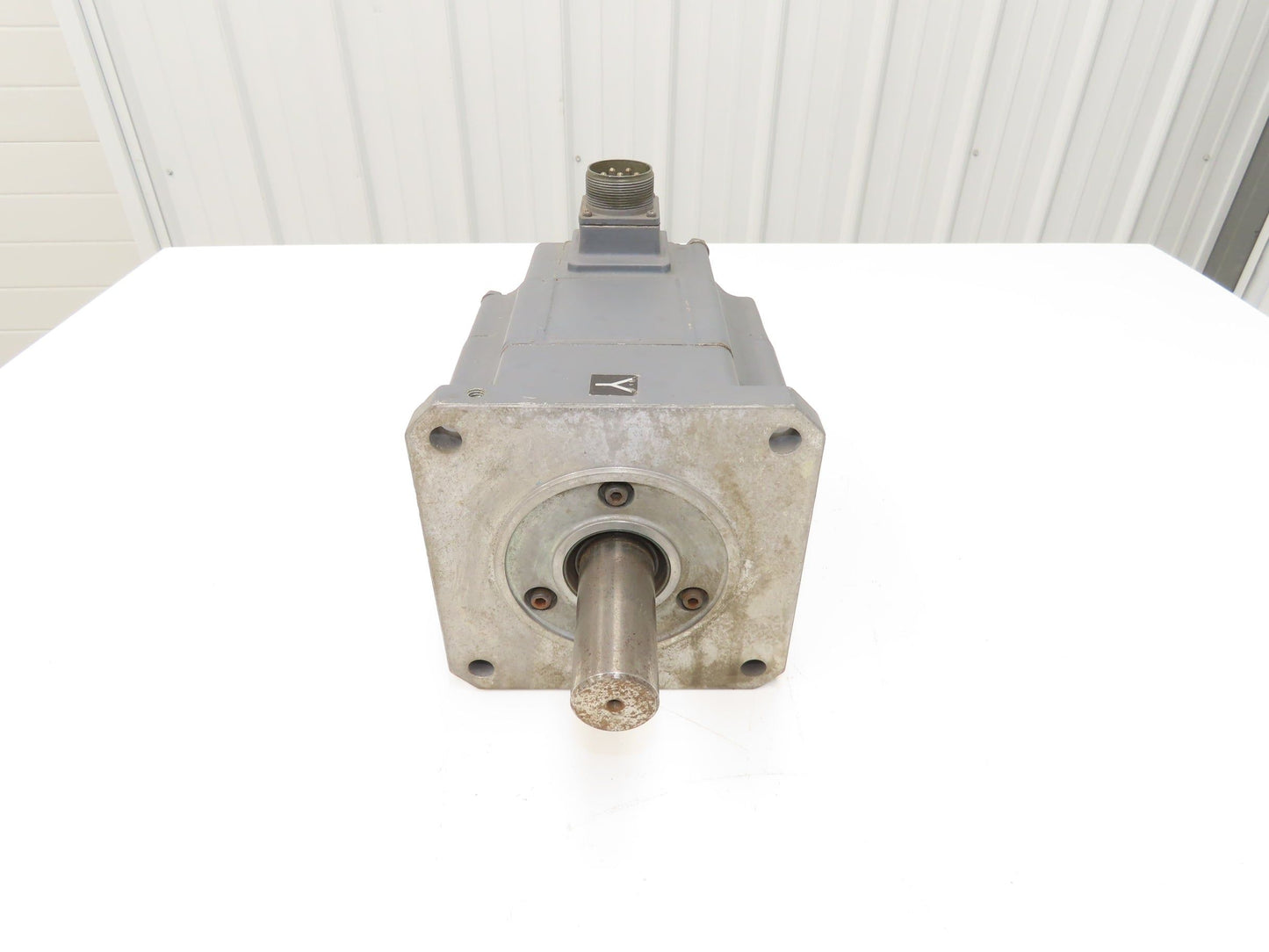 MITSUBISHI HA 100CS Z636837 AC Servo Permanent Magnet Motor No Encoder