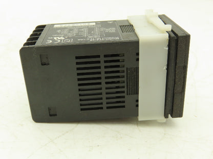 Keyence TF4-10 Temperature Controller 120/240VAC 1Ph In