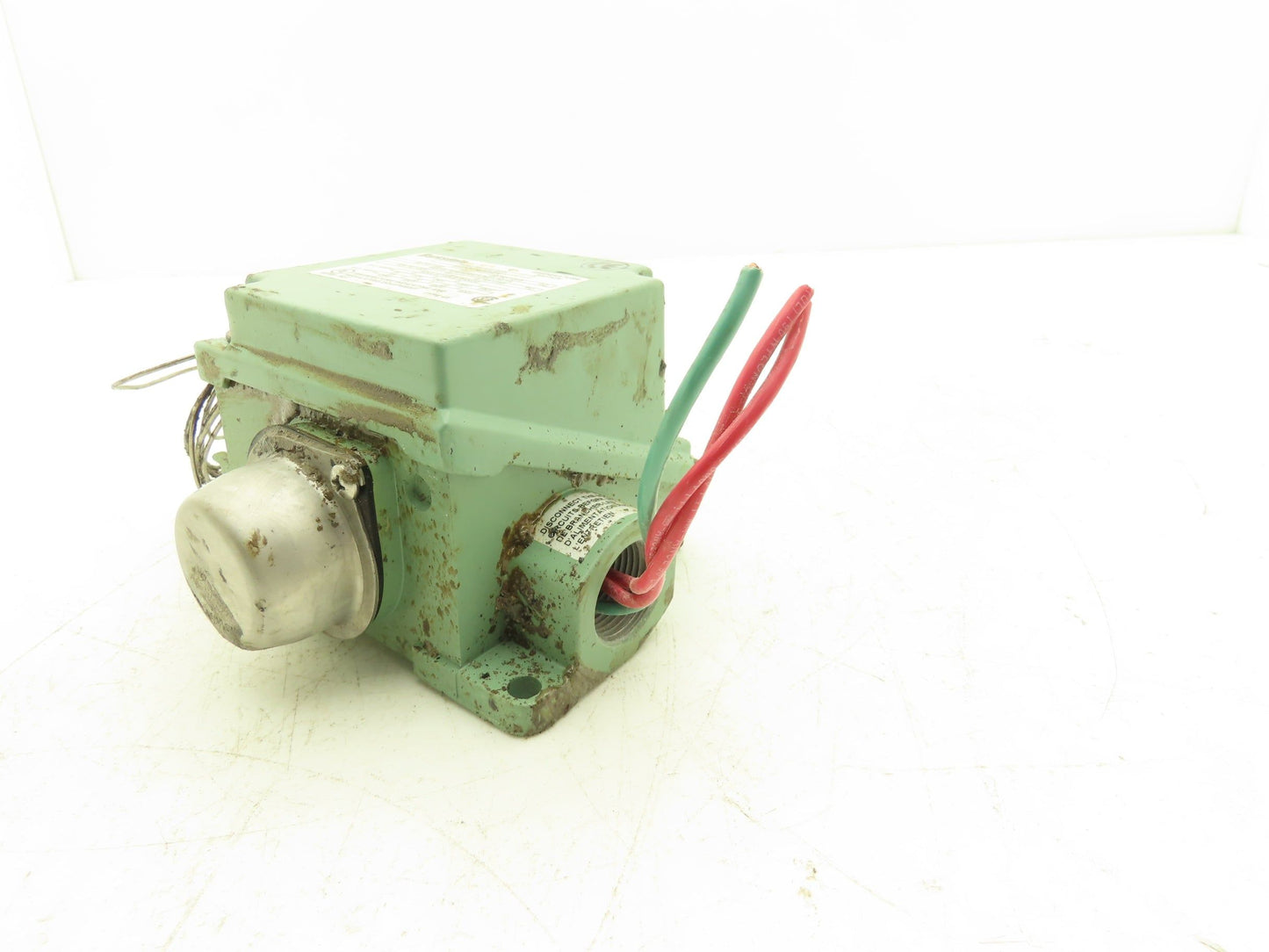 Barksdale THR-L2S-10X-Q10 Temperature Switch 125/250/480VAC 25-325°F