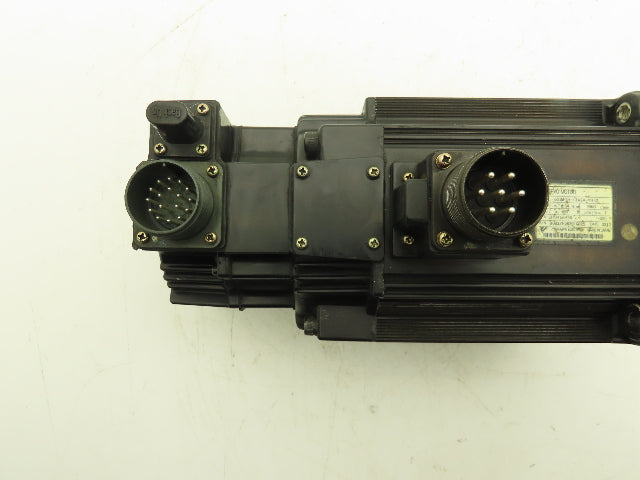 Yaskawa Electric SGMGH-13A2A-YR52 AC Servo Motor 1300W 8.34N-m 1500rpm 200V