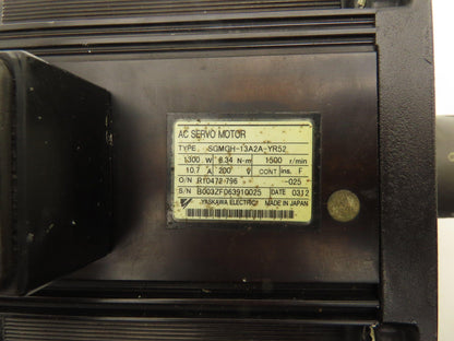 Yaskawa Electric SGMGH-13A2A-YR52 AC Servo Motor 1300W 8.34N-m 1500rpm 200V