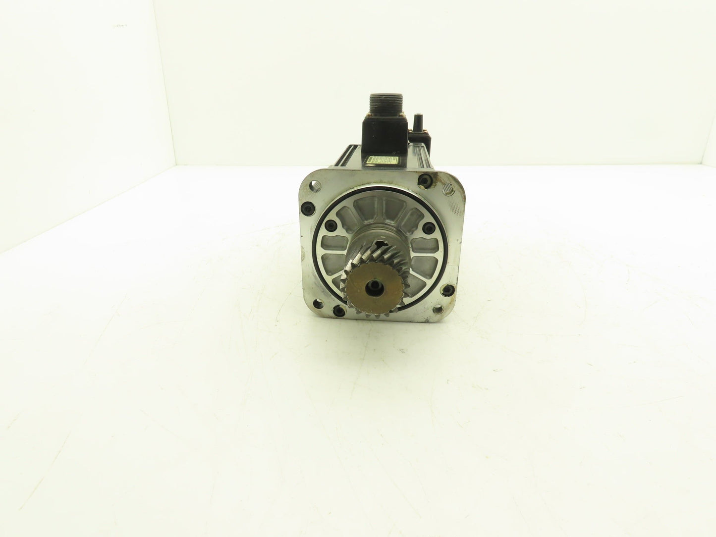 Yaskawa Electric SGMGH-13A2A-YR52 AC Servo Motor 1300W 8.34N-m 1500rpm 200V