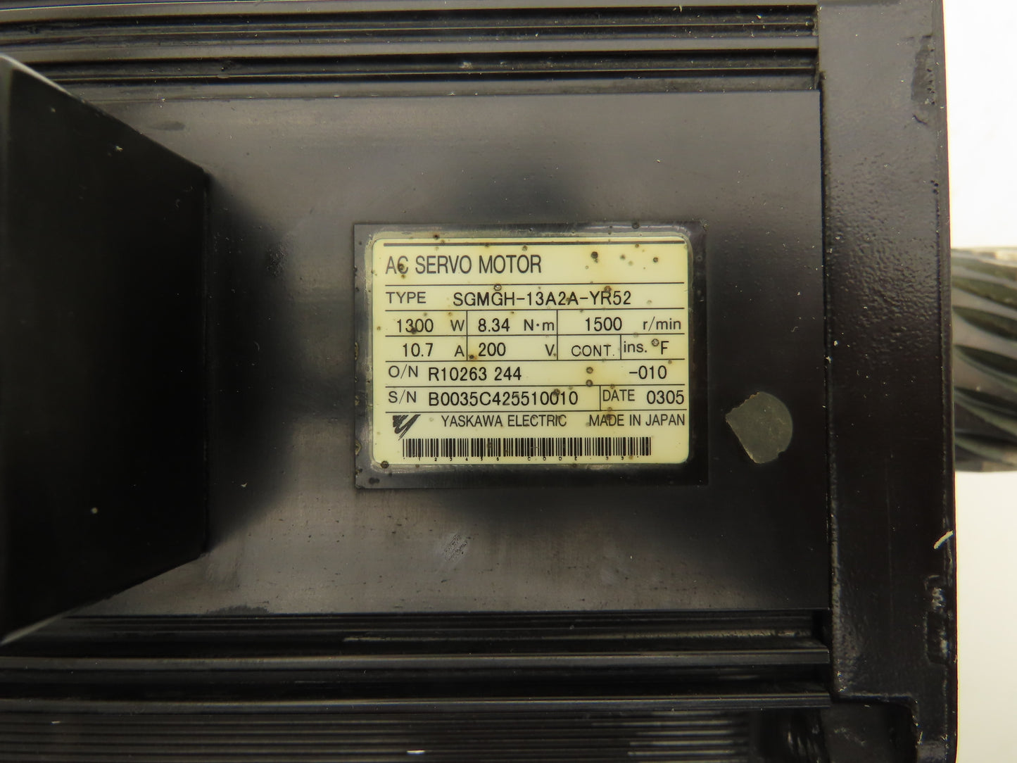 Yaskawa Electric SGMGH-13A2A-YR52 AC Servo Motor 1300W 8.34N-m 1500rpm 200V