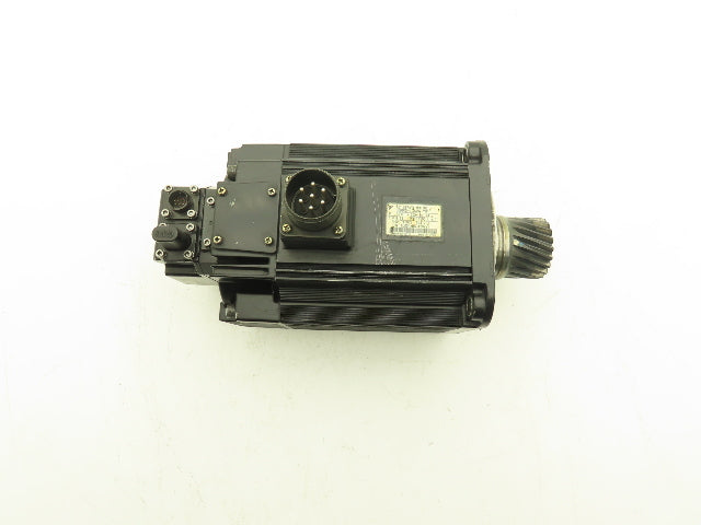 Yaskawa SGMRS-13A2A-YR11 AC Servo Motor 1300W 8.34Nm 1500 RPM 200v with Encoder