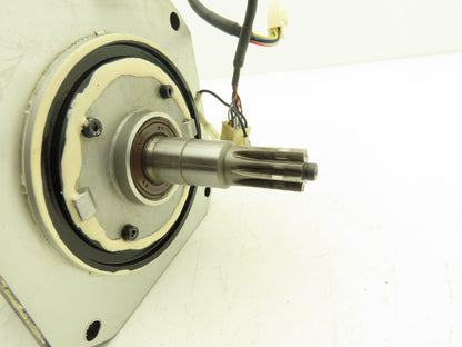 Yaskawa SGMDH-06A2A-YR24 AC Servo Motor 550W 2.63Nm 2000 RPM with Encoder