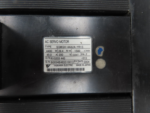 Yaskawa Electric SGMGH-44A2A-YR15 AC Servo Motor 4400W 28.4N-m 1500rpm 200V