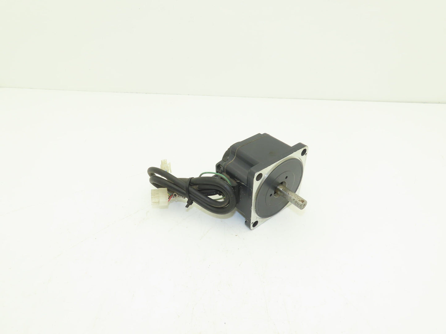 Oriental Motor BXM5120-A2 DC Brushless Motor 120W 3000rpm