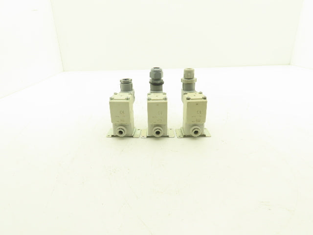 SMC VX220HG Direct Operated 2 Port Solenoid Valve 1MPa 4mm Orifice Lot of 3