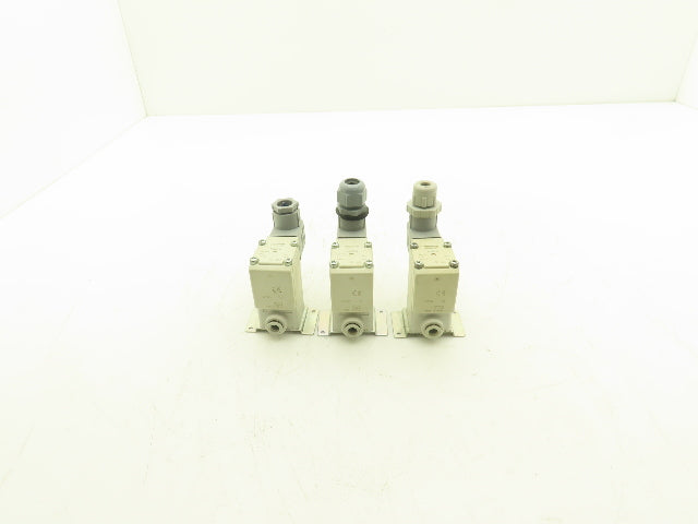 SMC VX220HG Direct Operated 2 Port Solenoid Valve 1MPa 4mm Orifice Lot of 3