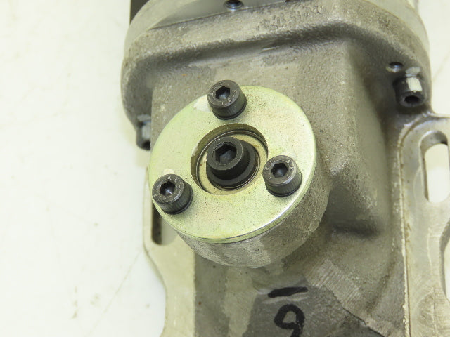 Yaskawa USASEM-02YRS11 AC Servo Motor 154W 3000rpm w/Encoder Right Angle Output