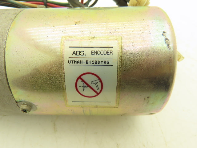 Yaskawa USASEM-02YRW12 AC Servo Motor 154W 3000rpm w/Encoder Right Angle Output