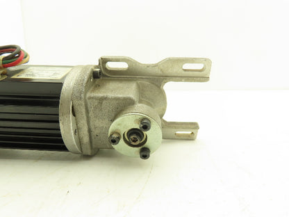 Yaskawa USASEM-02YRW12 AC Servo Motor 154W 3000rpm w/Encoder Right Angle Output