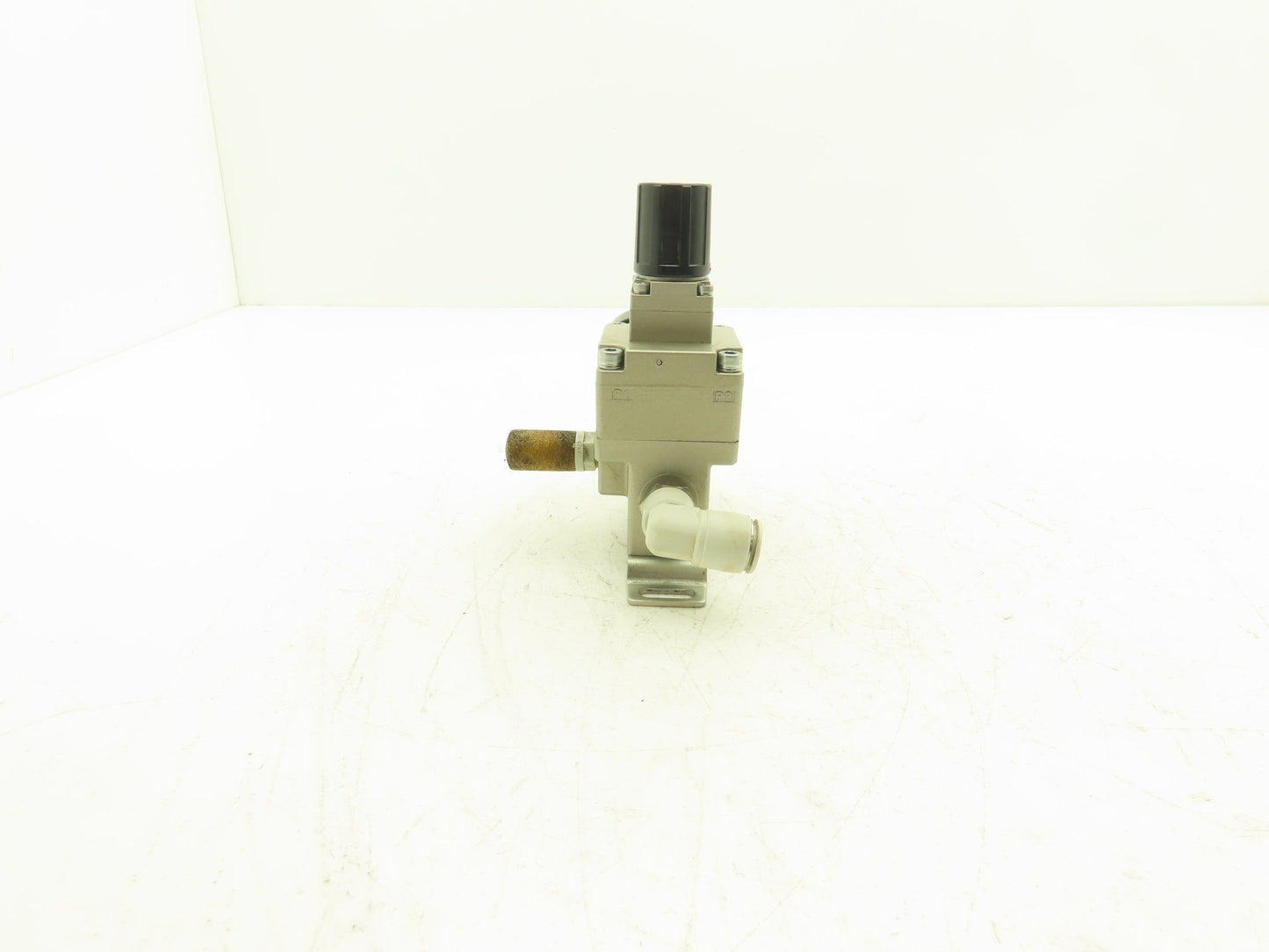 SMC VEX1333-02-BG Pneumatic Air Power Valve Precision Regulator 145psi w/Gauge