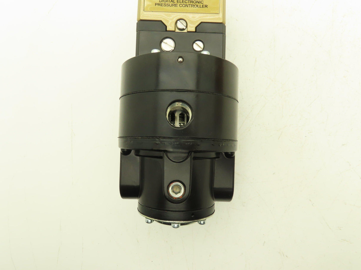 Fairchild T9060-40506N4JFE Digital Electronic Pressure Controller 24VDC T9000