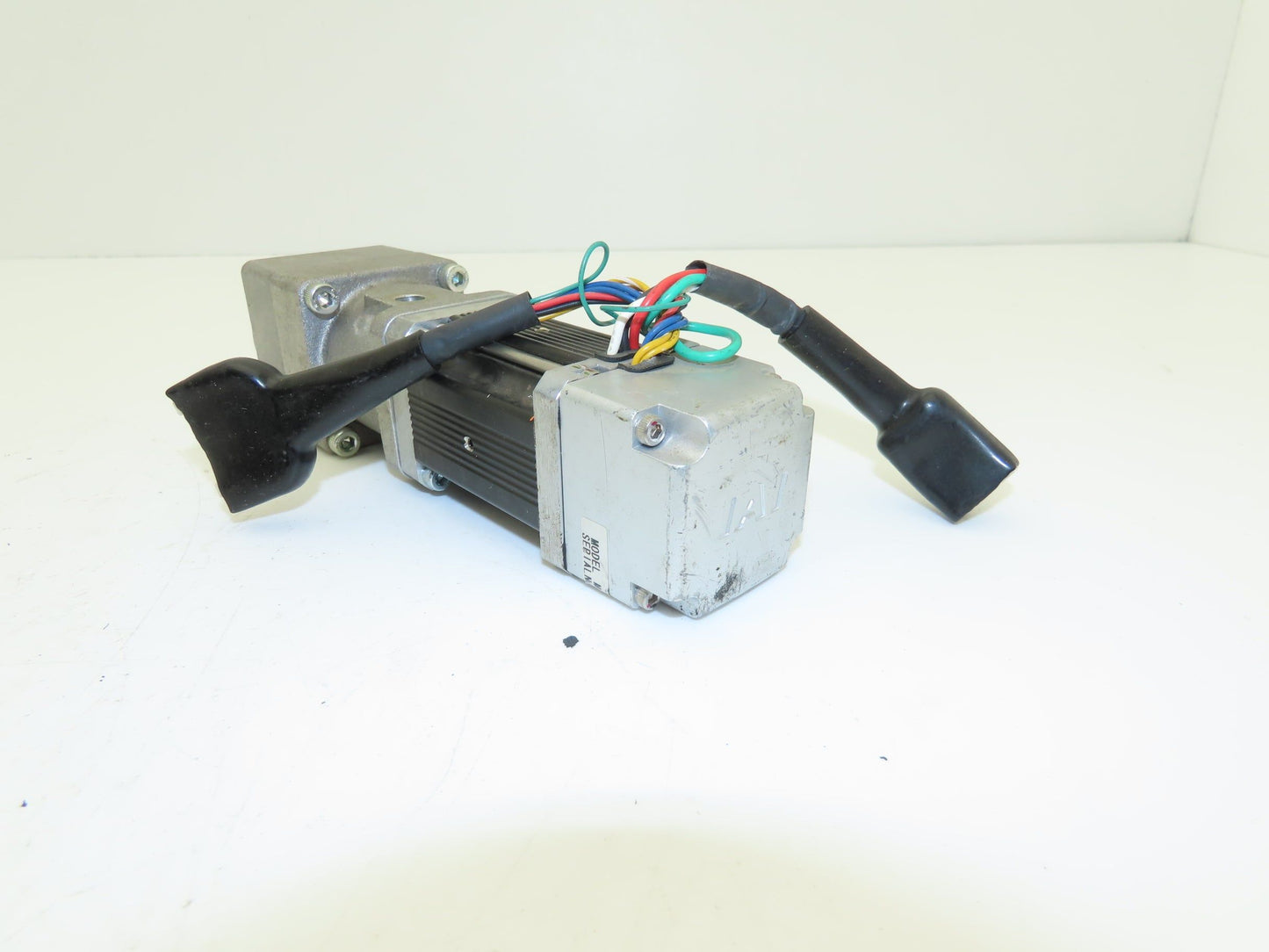 Shimpo Nidec M-Z1-IAA100-TA VRSF-15B-100 Inline Servo Gearmotor With Encoder