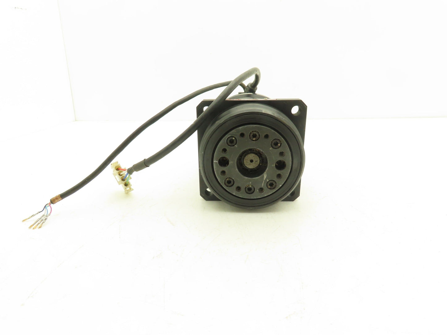 Yaskawa CP-25A-11-F002B-SP AC Servo Gearmotor 400W 3000rpm 200V 2.6A