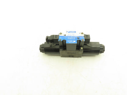 Tokimec DG4V-3-7C-M-P7-H-7-52 Directional Control Solenoid Valve 4/3 24V