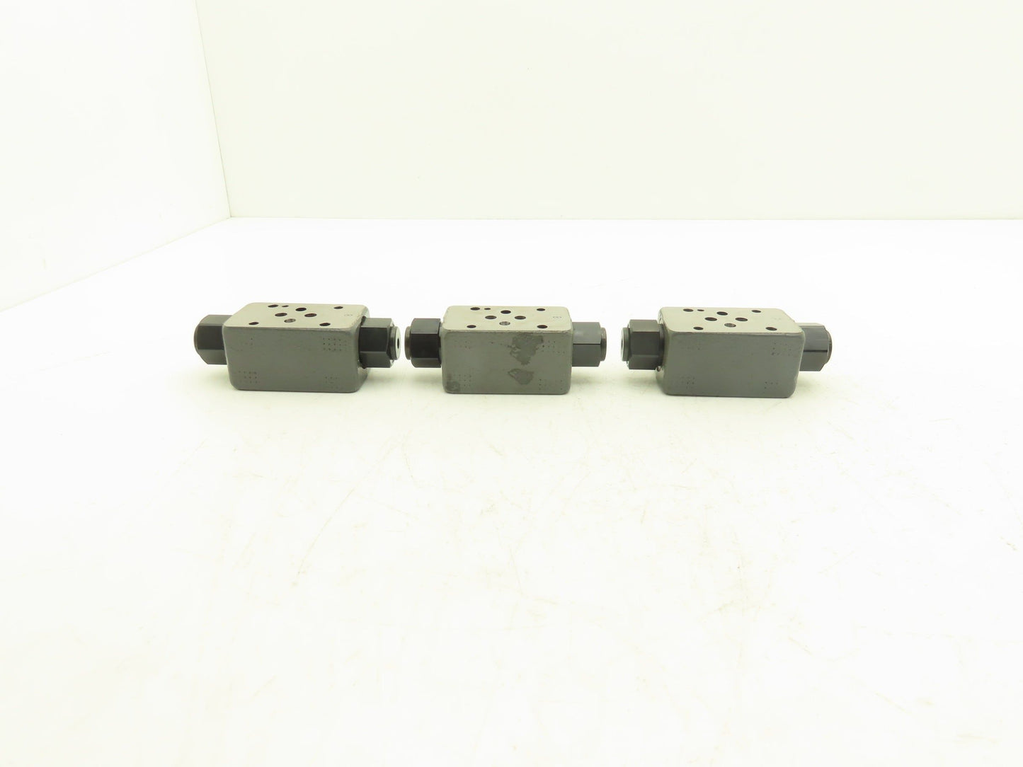Tokimec TGMPC-3-ABK-BAK-50 Hydraulic Check Valve D03  Lot of 3
