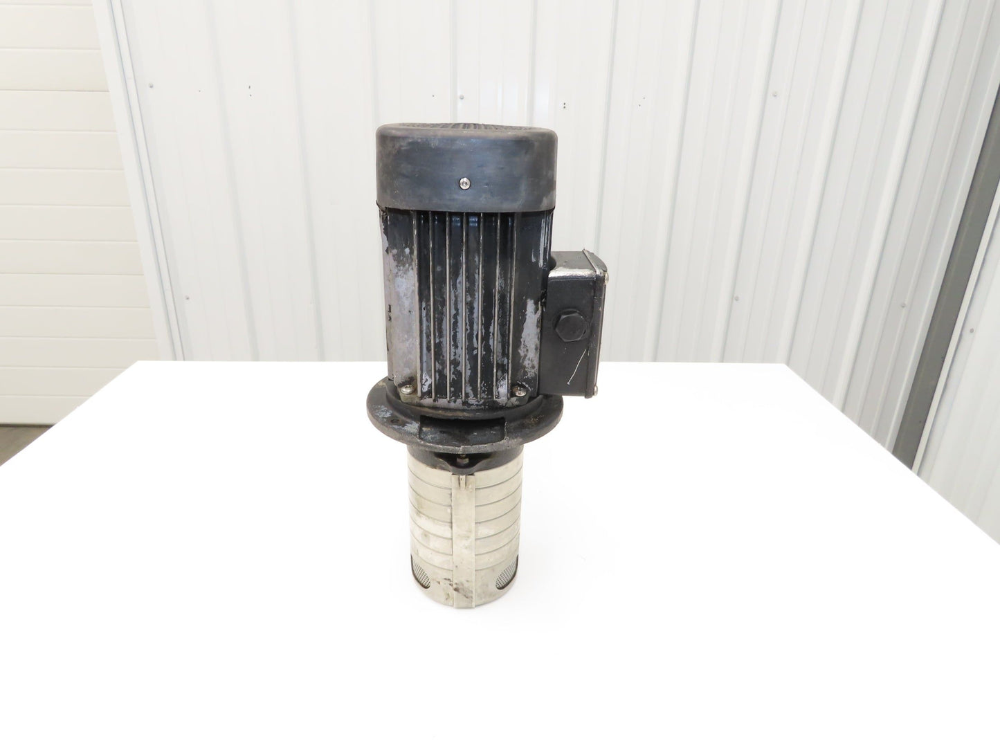 Grundfos MTH2-60/4 A-W-A-AUUV Immersion Coolant Pump 40 L/min 230V 3PH 3/4"npt