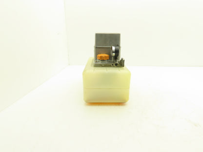Showa LCB 4 Lubrication Oil Pump Machine Oiler 6L Tank 0.1 L/Min 200V
