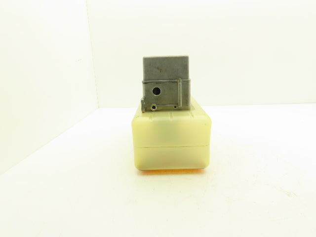 Showa LCB 4 Lubrication Oil Pump Machine Oiler 6L Tank 0.1 L/Min 200V