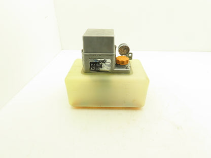 Showa LCB 4 Lubrication Oil Pump Machine Oiler 6L Tank 0.1 L/Min 200V