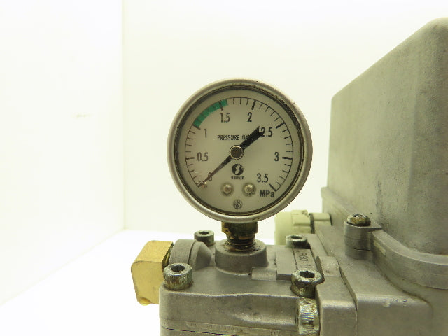 Showa LCB4-8299 Lubrication Oil Pump Machine Oiler 2L Tank 0.1 L/Min 200V