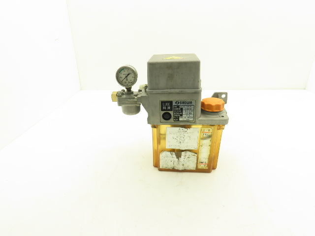 Showa LCB4-8299 Lubrication Oil Pump Machine Oiler 2L Tank 0.1 L/Min 200V