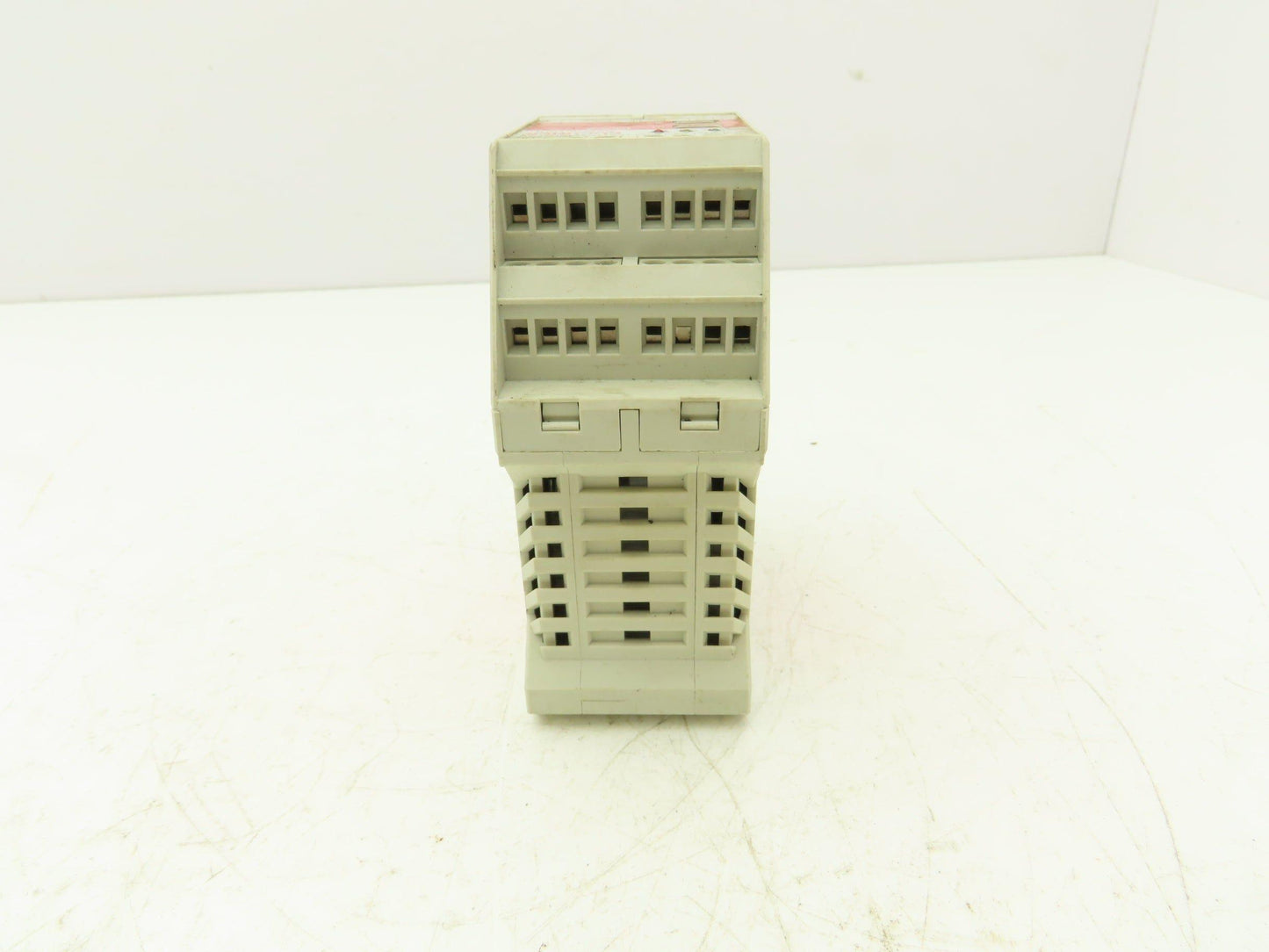 Euchner CES-A-AEA-02B Safety Relay Muting Module Unit 24VDC Din Rail Mount