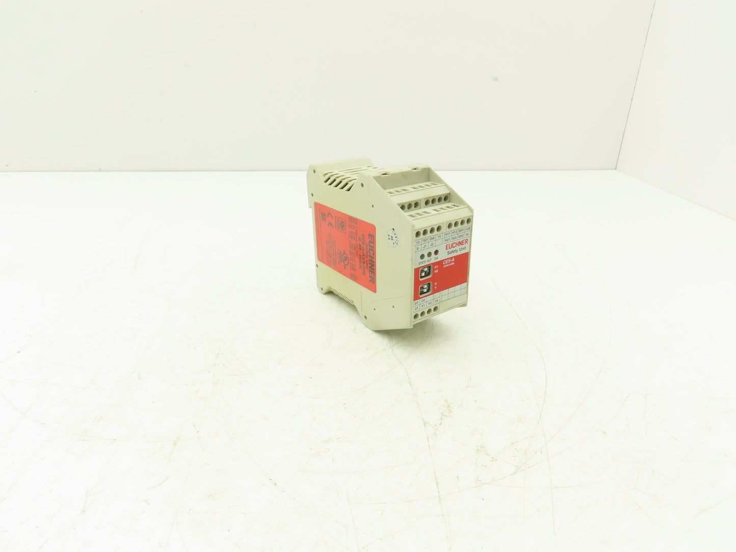 Euchner CES-A-AEA-02B Safety Relay Muting Module Unit 24VDC Din Rail Mount